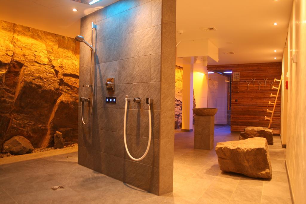 Logis Gourmet & Relax Hotel De La Sure Esch-sur-Sûre Dış mekan fotoğraf