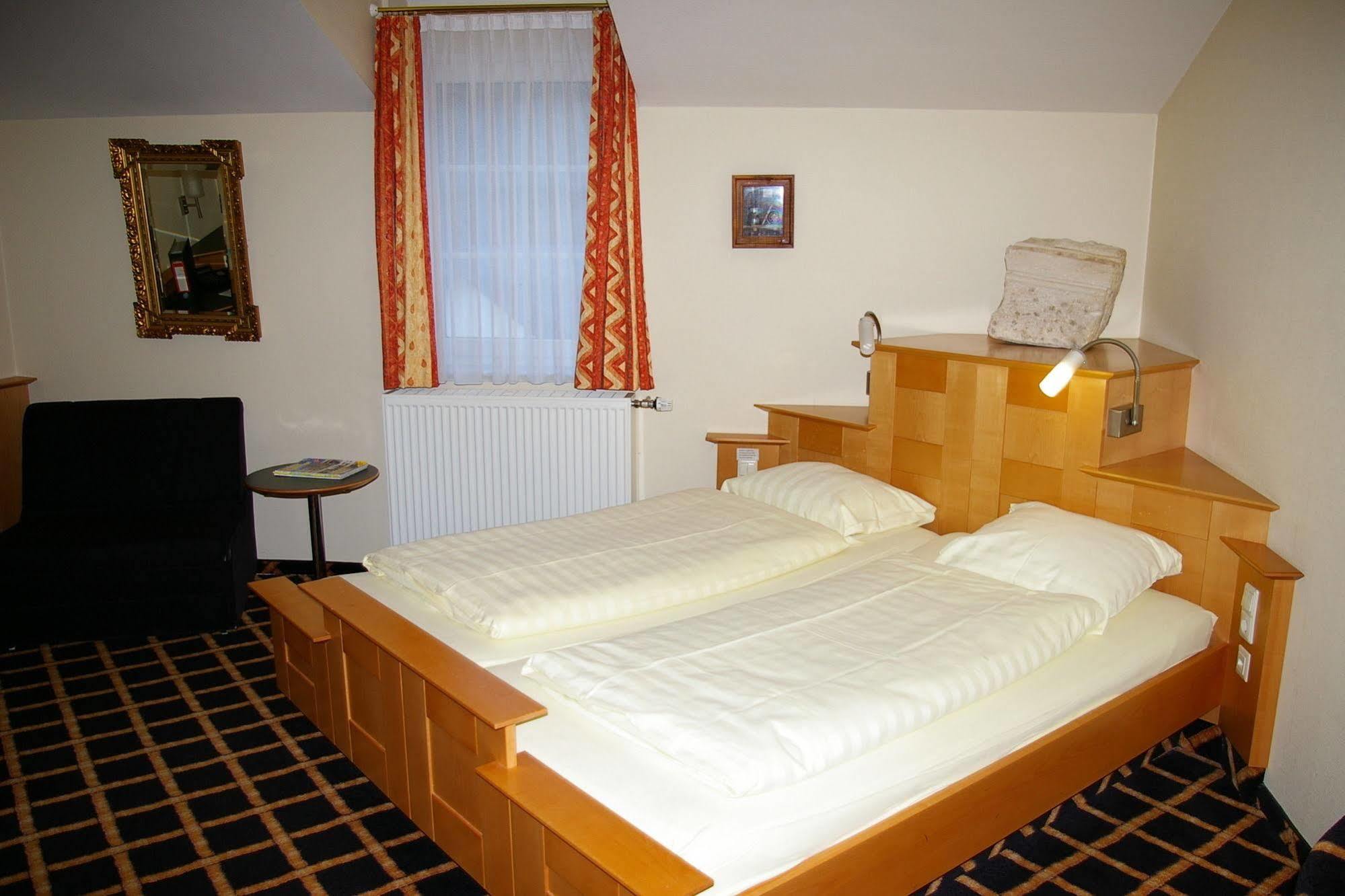 Logis Gourmet & Relax Hotel De La Sure Esch-sur-Sûre Dış mekan fotoğraf