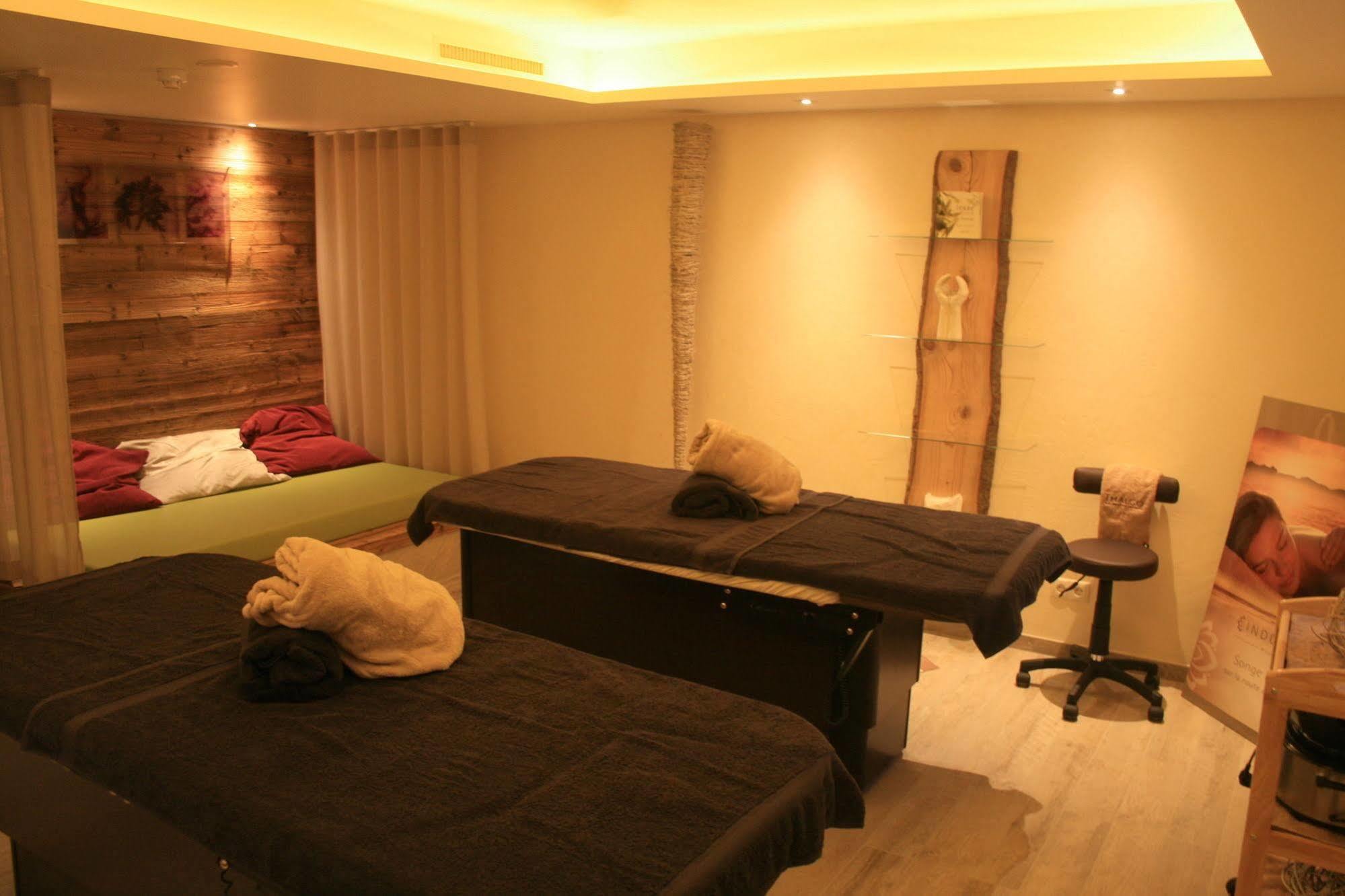 Logis Gourmet & Relax Hotel De La Sure Esch-sur-Sûre Dış mekan fotoğraf